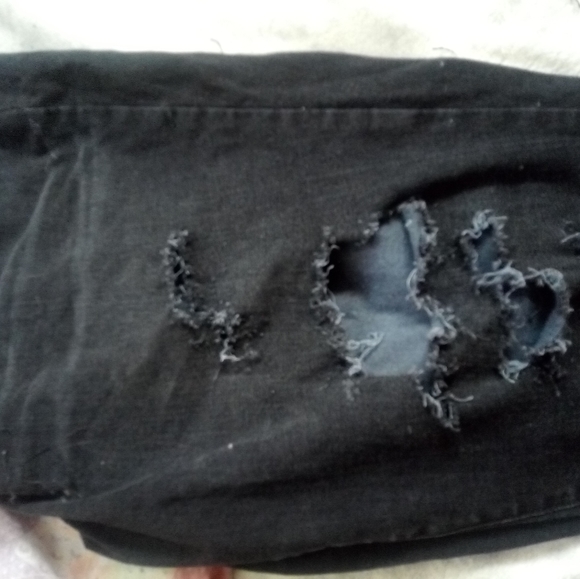 Button-fly Black Ripped Jeans - Picture 3 of 4